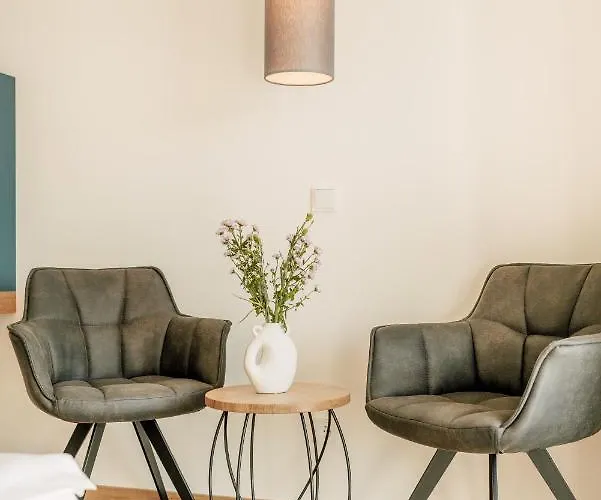 לינה וארוחת בוקר Zeit Bei Sauerweins