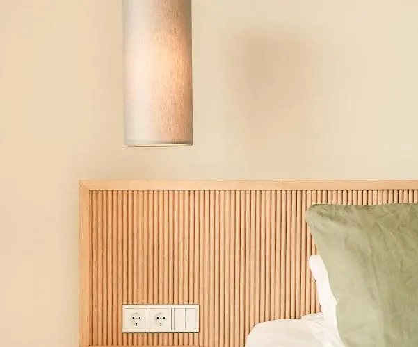 לינה וארוחת בוקר Zeit Bei Sauerweins 3*